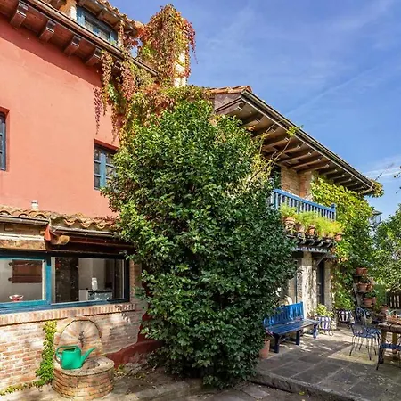 El Jardin Escondido De