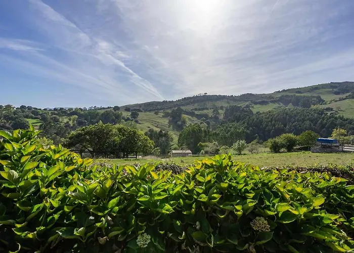 Ruralia El Jardín Escondido De Chalé Helgueras